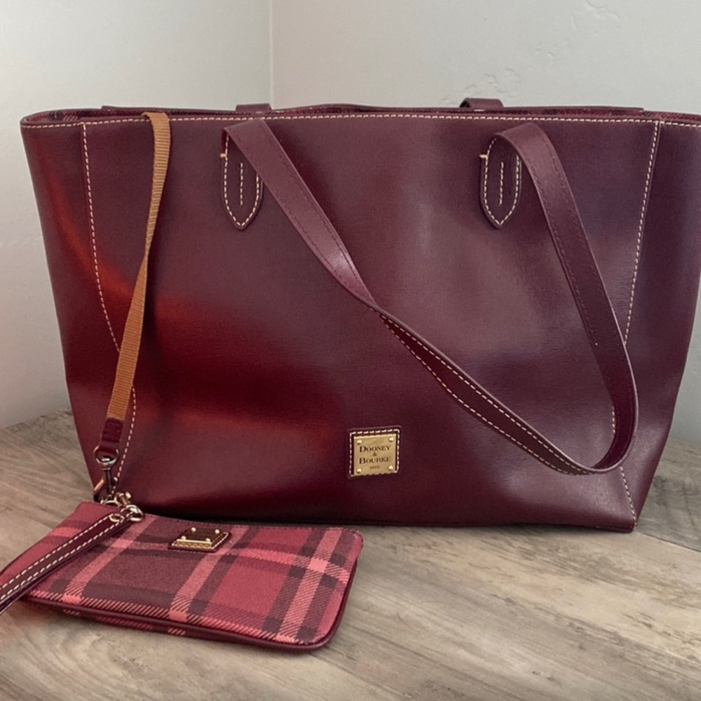 Dooney & Bourke Graham Ashton (Plaid) Saffiano Burgundy Tote w/matching Wristlet